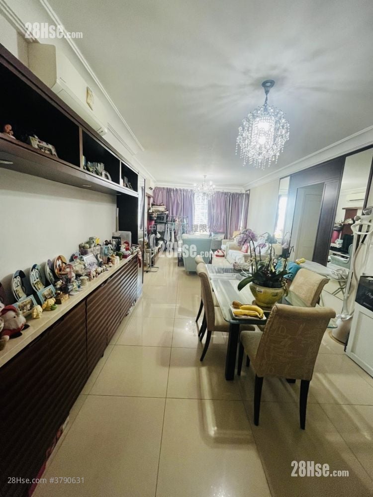 Caribbean Coast Sell 4 Bedrooms , 2 Bathrooms 956 ft²