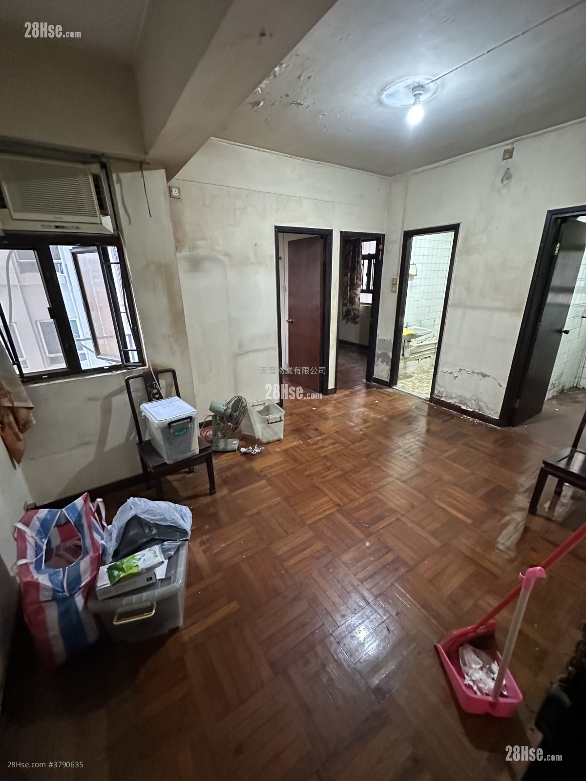 金龙楼 售盘 2 房 , 1 浴室 374 平方尺