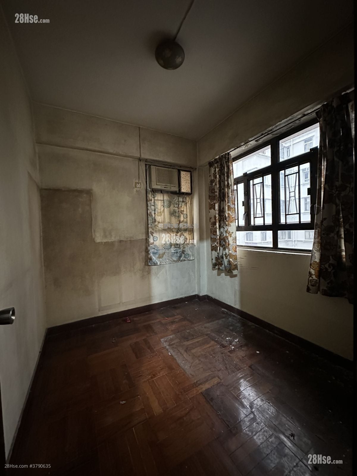 金龙楼 售盘 2 房 , 1 浴室 374 平方尺