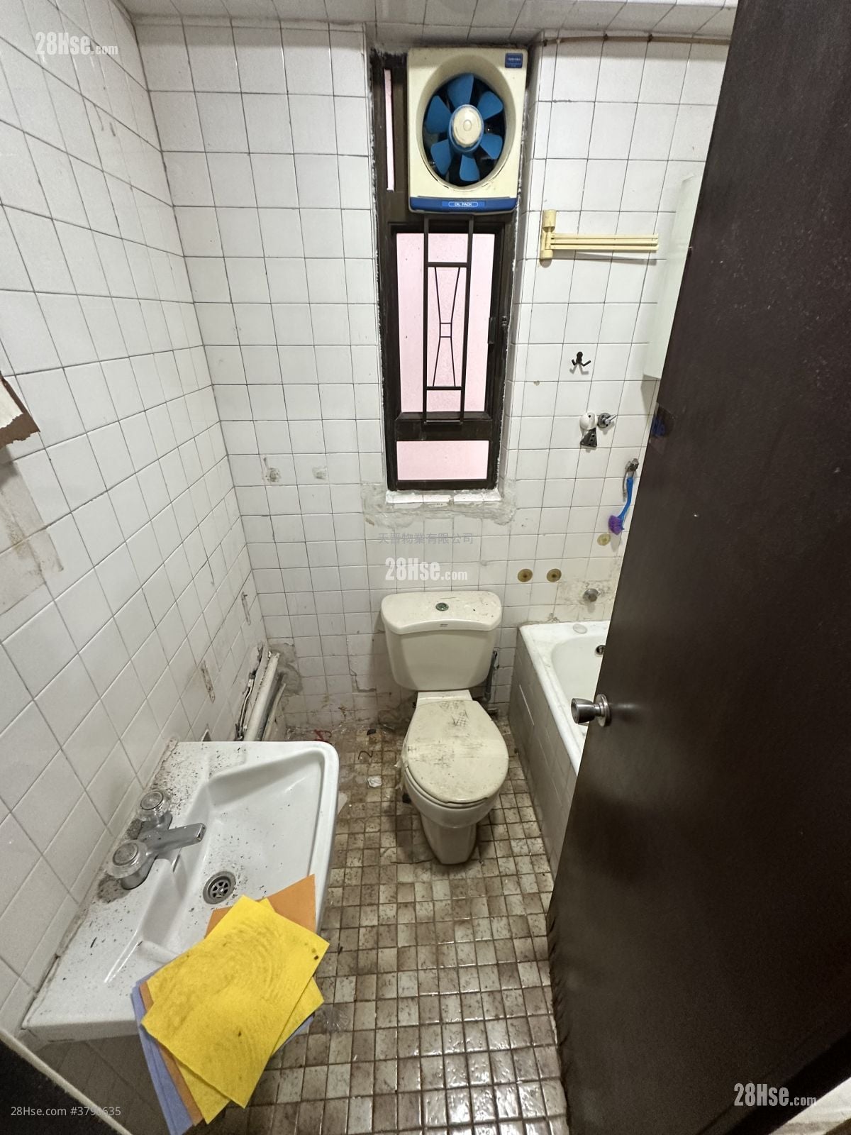 金龙楼 售盘 2 房 , 1 浴室 374 平方尺