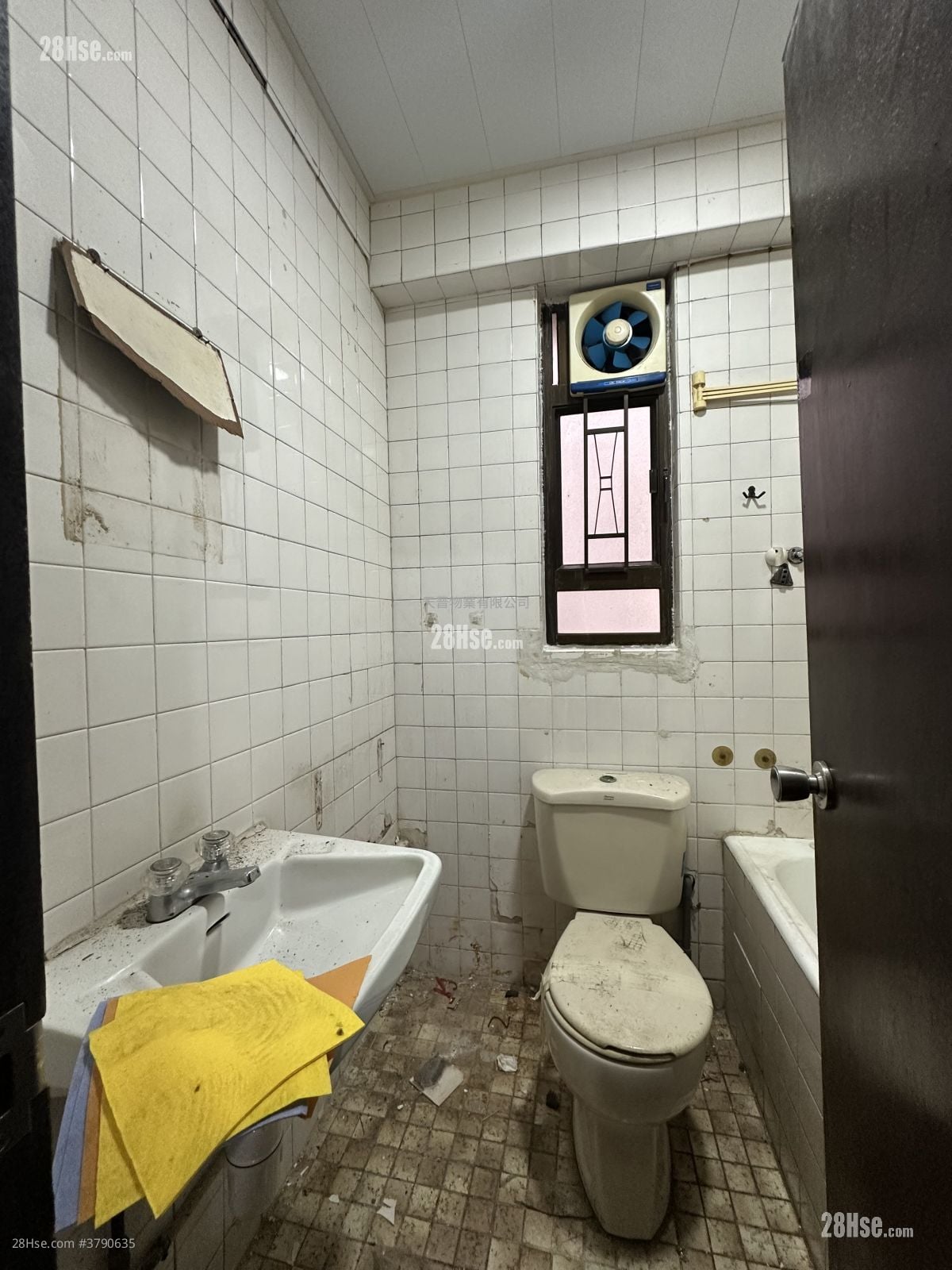 金龙楼 售盘 2 房 , 1 浴室 374 平方尺