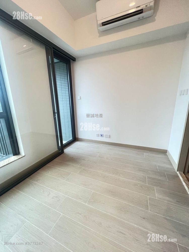 Gold Coast Bay Sell Studio , 1 Bathroom 204 ft²