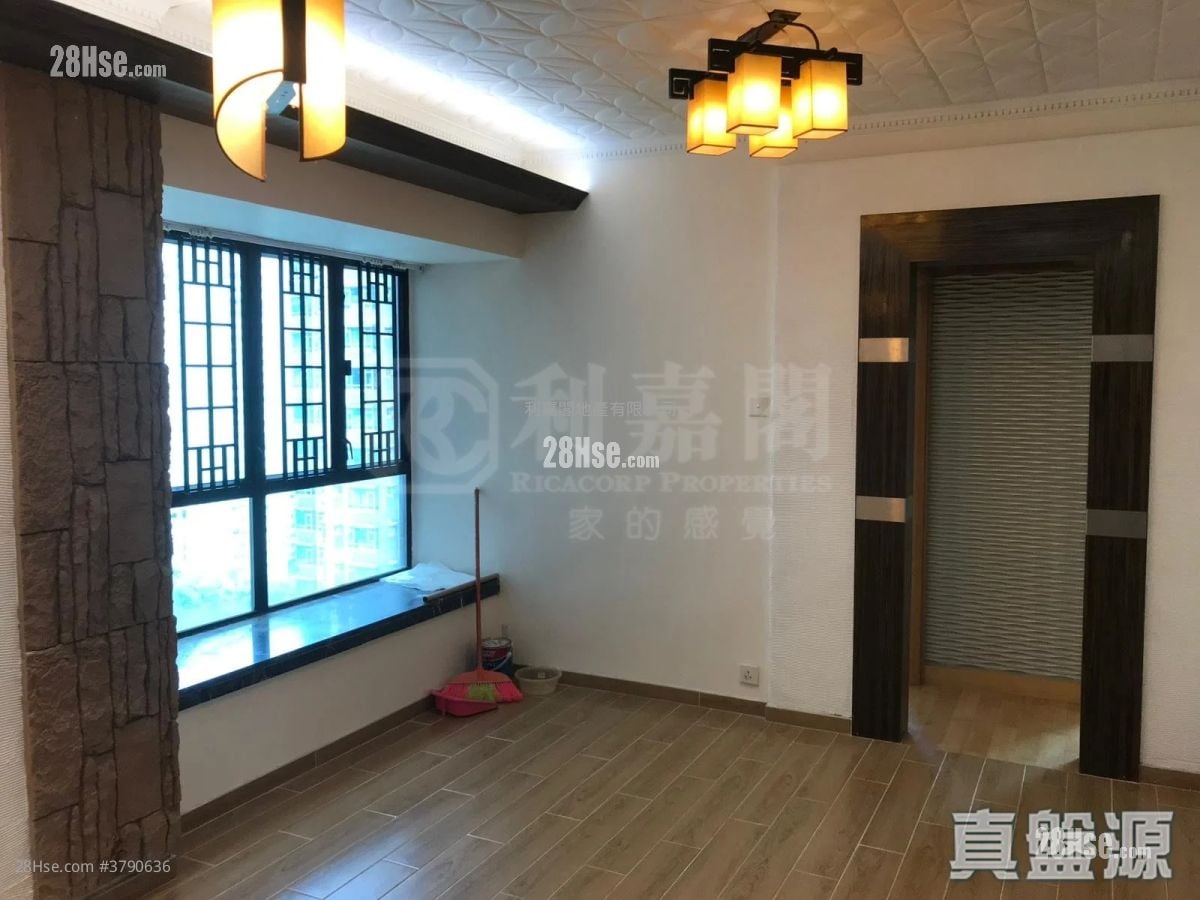 Finery Park Rental 2 Bedrooms , 1 Bathroom 410 ft²