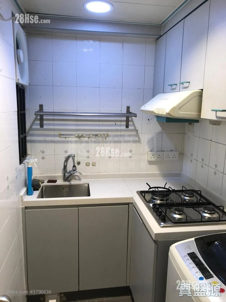 Finery Park Rental 2 Bedrooms , 1 Bathroom 410 ft²