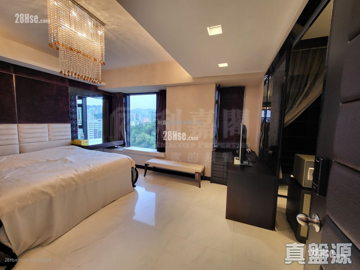 King's Park Hill Sell 2 Bedrooms 1,215 ft²