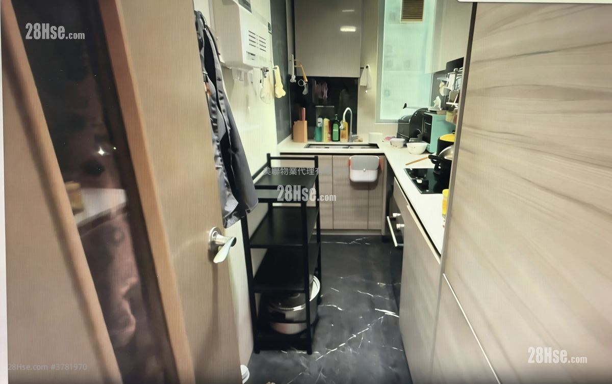 溱岸8号 售盘 3 房 , 1 浴室 725 平方尺