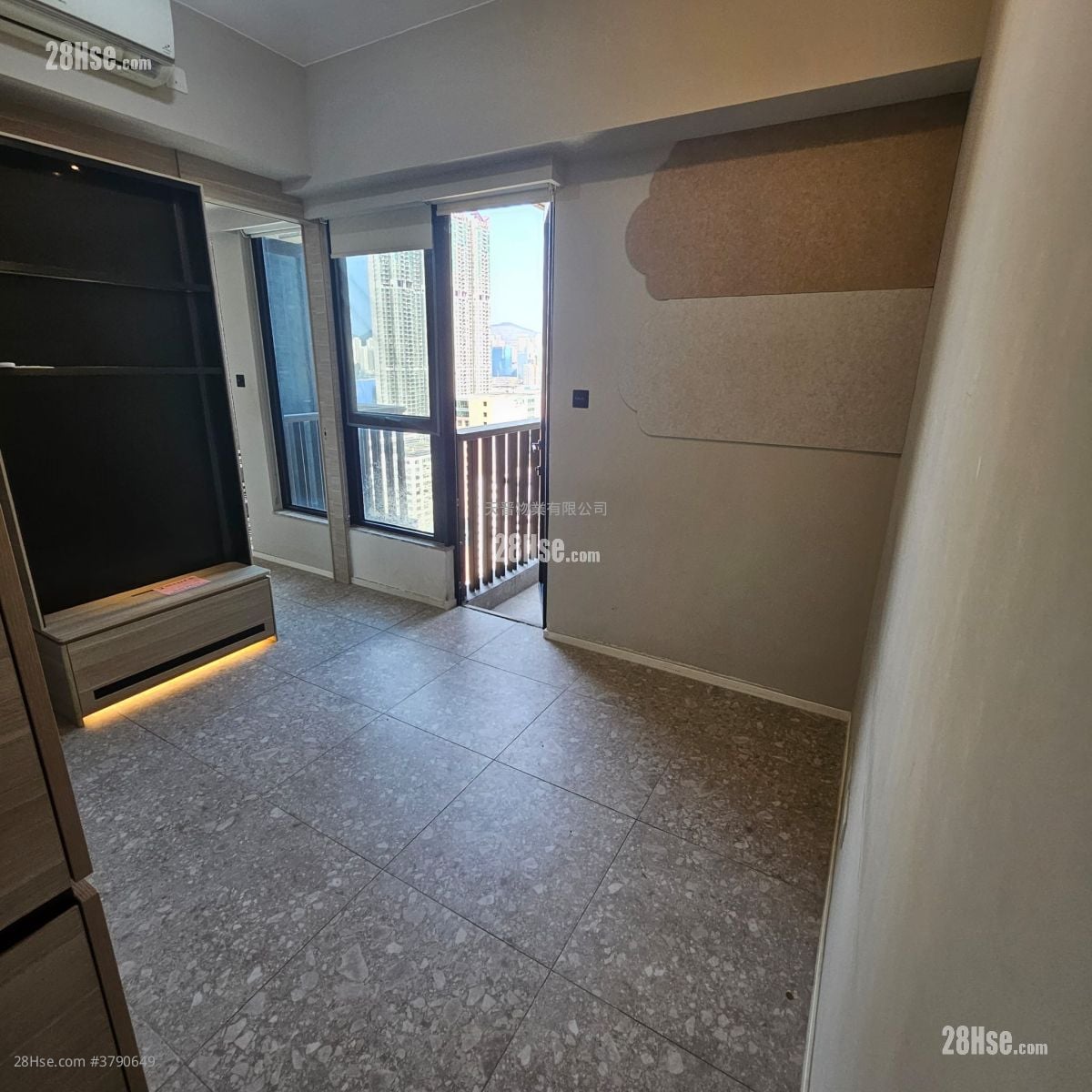 Artisan Garden Sell 1 Bedroom , 1 Bathroom 303 ft²