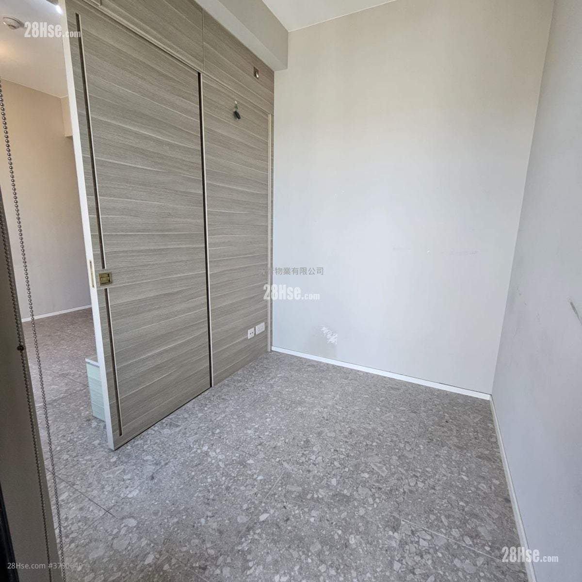 Artisan Garden Sell 1 Bedroom , 1 Bathroom 303 ft²