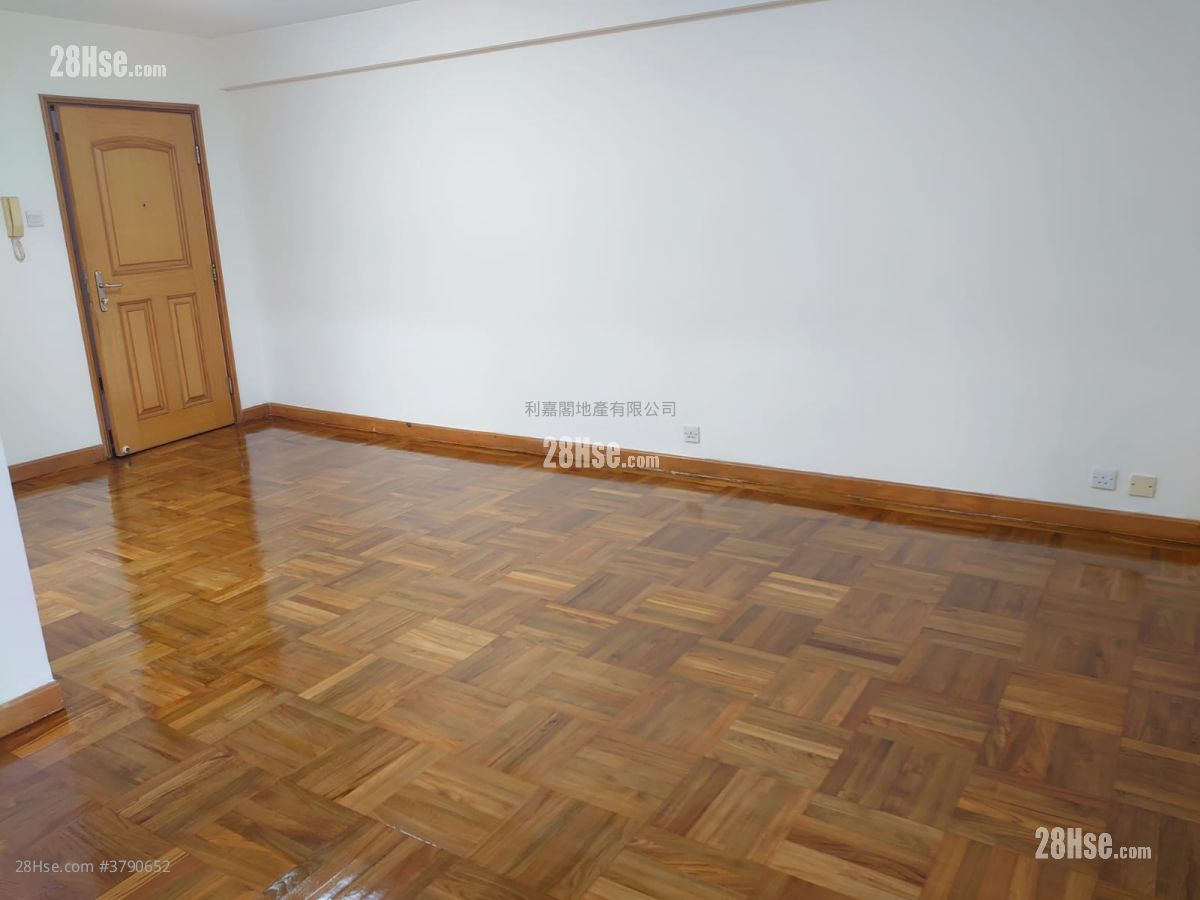 Mei Foo Sun Chuen Sell 2 Bedrooms , 2 Bathrooms 679 ft²