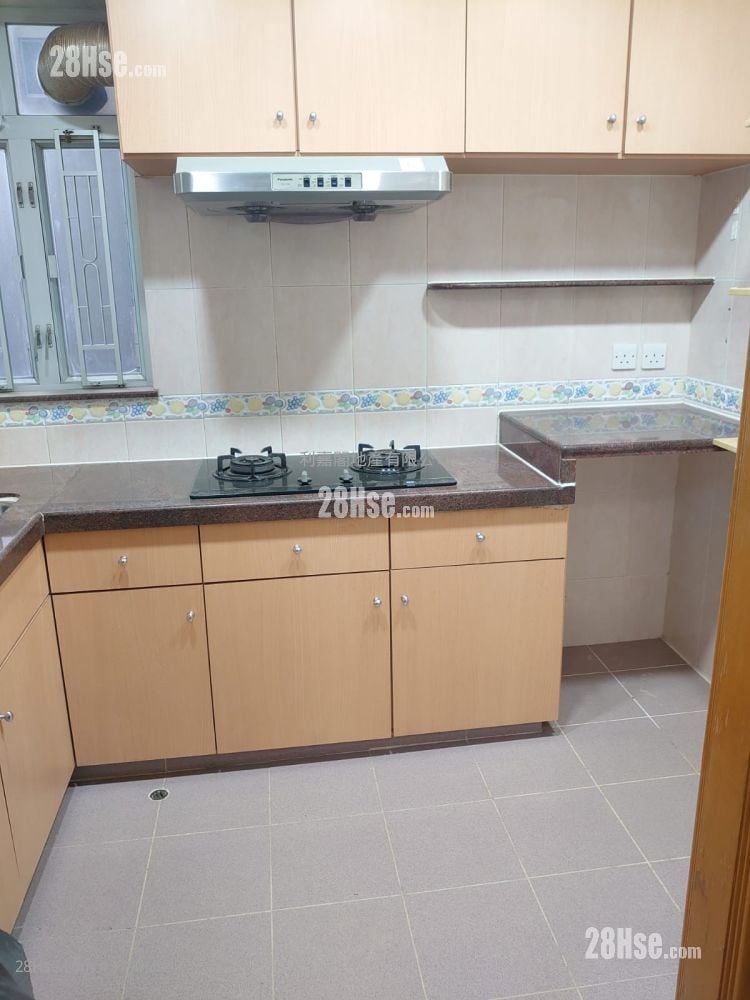 Mei Foo Sun Chuen Sell 2 Bedrooms , 2 Bathrooms 679 ft²