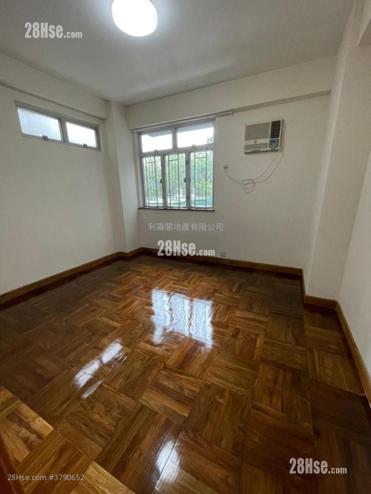 Mei Foo Sun Chuen Sell 2 Bedrooms , 2 Bathrooms 679 ft²