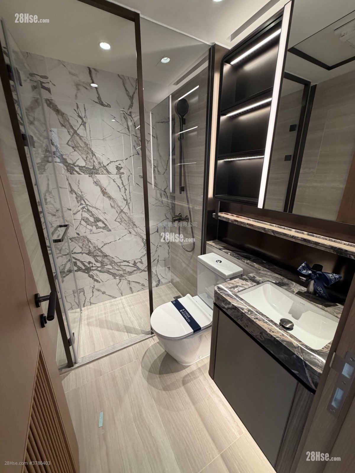 Topside Residence Rental 1 Bedroom , 1 Bathroom 269 ft²