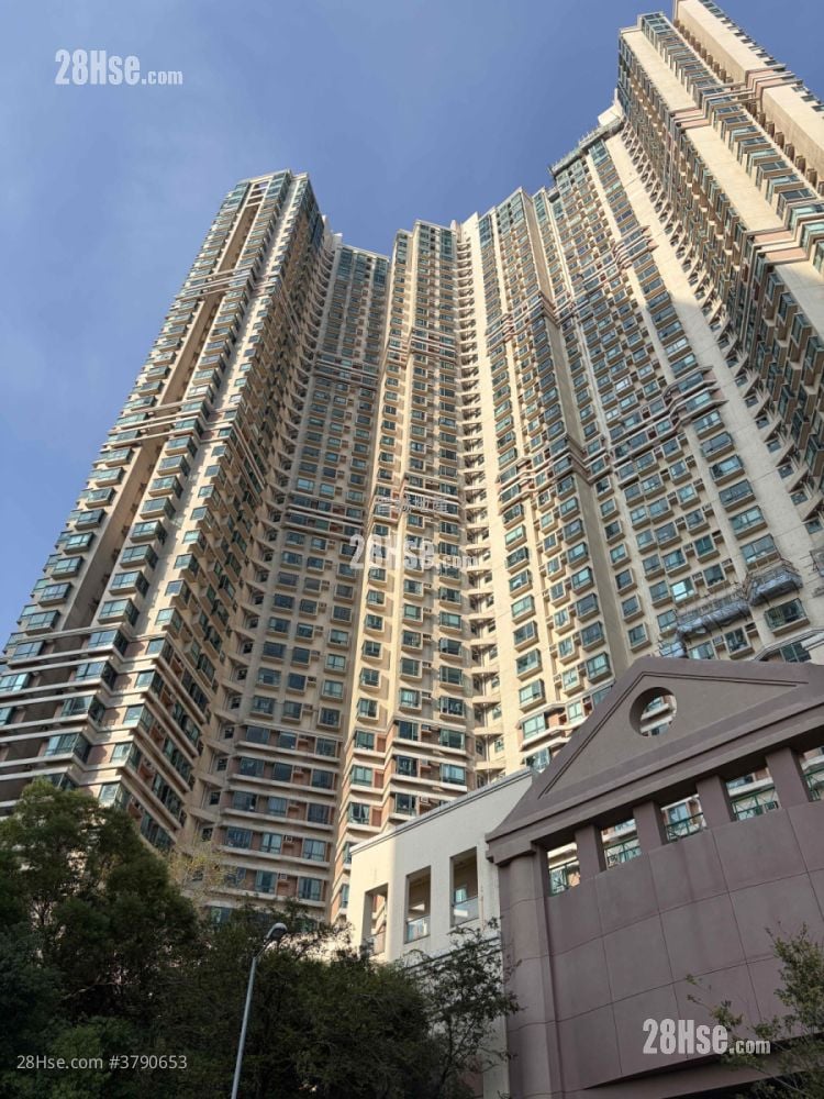 Sea Crest Villa Sell 2 Bedrooms , 1 Bathroom 454 ft²