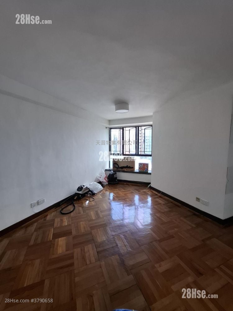 Jubilant Place Sell 2 Bedrooms , 1 Bathroom 566 ft²