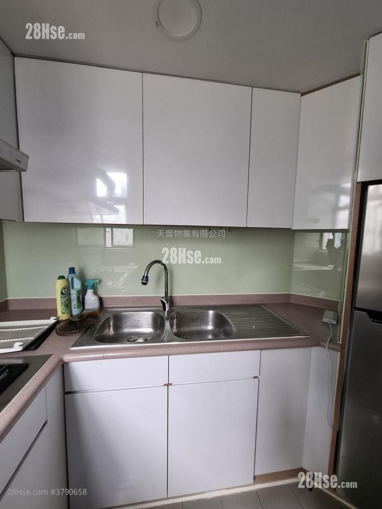 Jubilant Place Sell 2 Bedrooms , 1 Bathroom 566 ft²