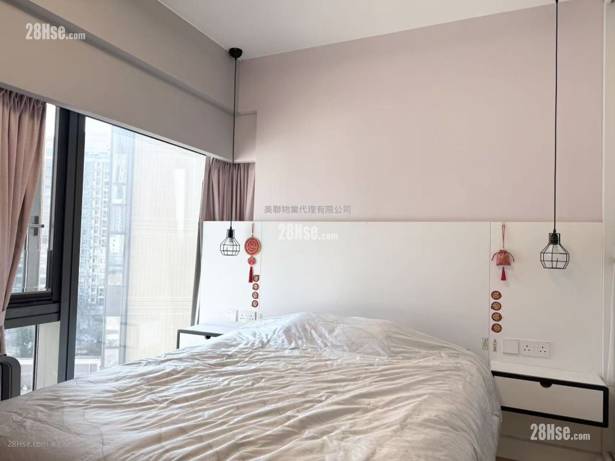 Alto Residences Sell 2 Bedrooms , 1 Bathroom 584 ft²