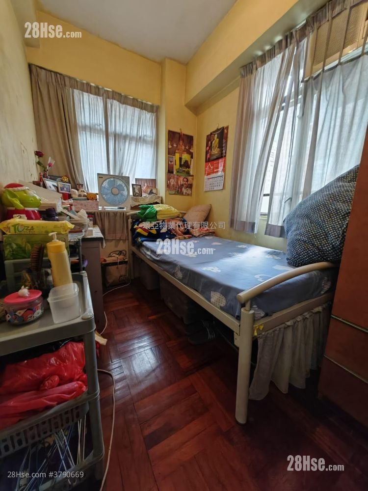 Sam Yuen Mansion Sell 2 Bedrooms , 1 Bathroom 386 ft²