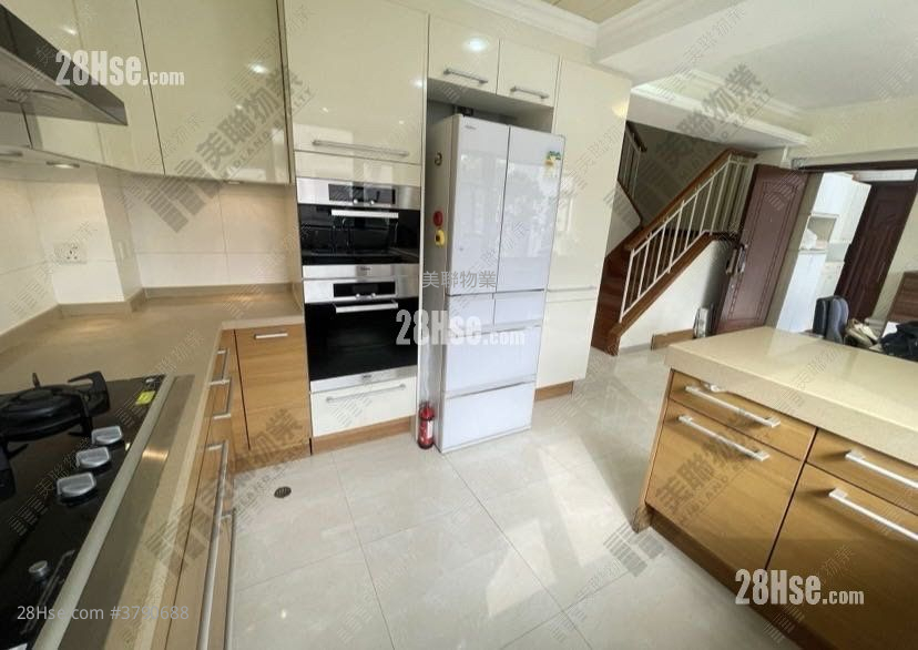 Eden Garden Sell 1,089 ft²