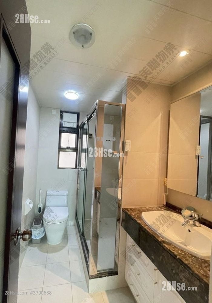 Eden Garden Sell 1,089 ft²