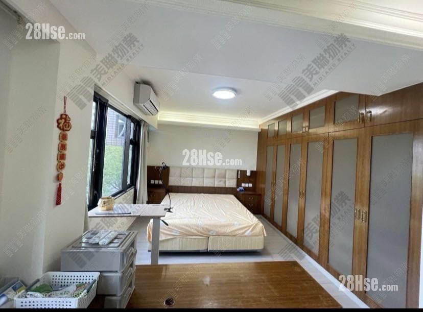 Eden Garden Sell 1,089 ft²