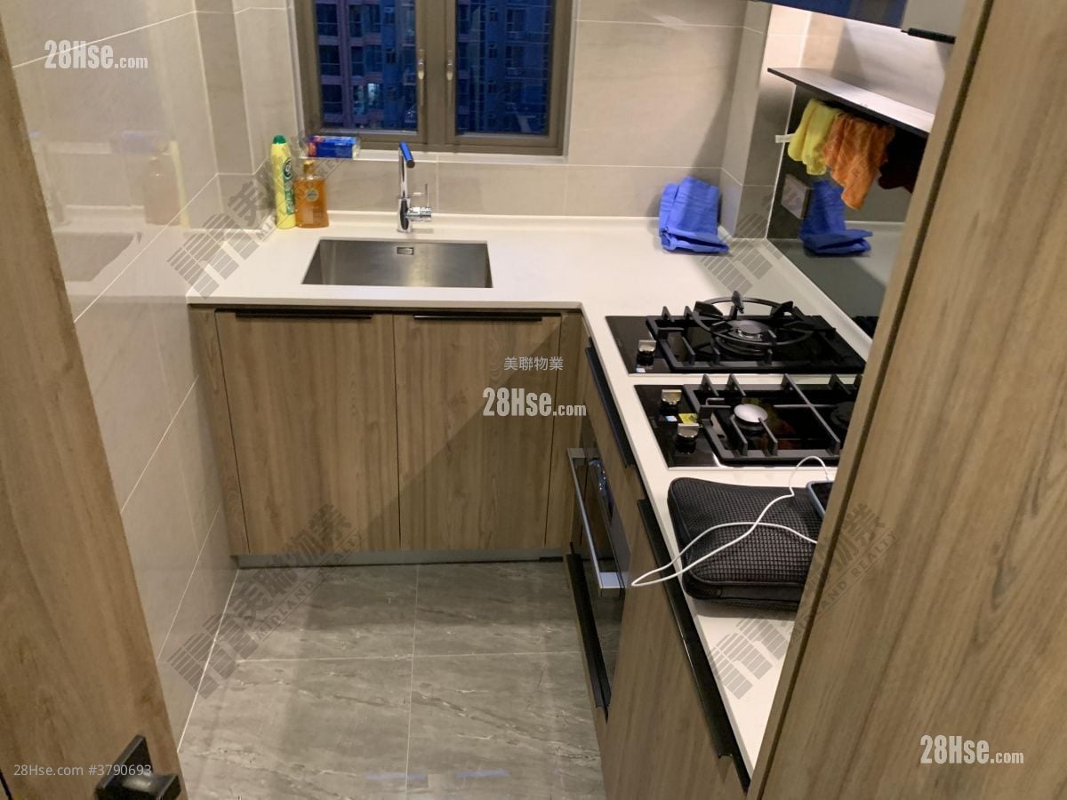 海日湾 II 售盘 2 房 556 平方尺