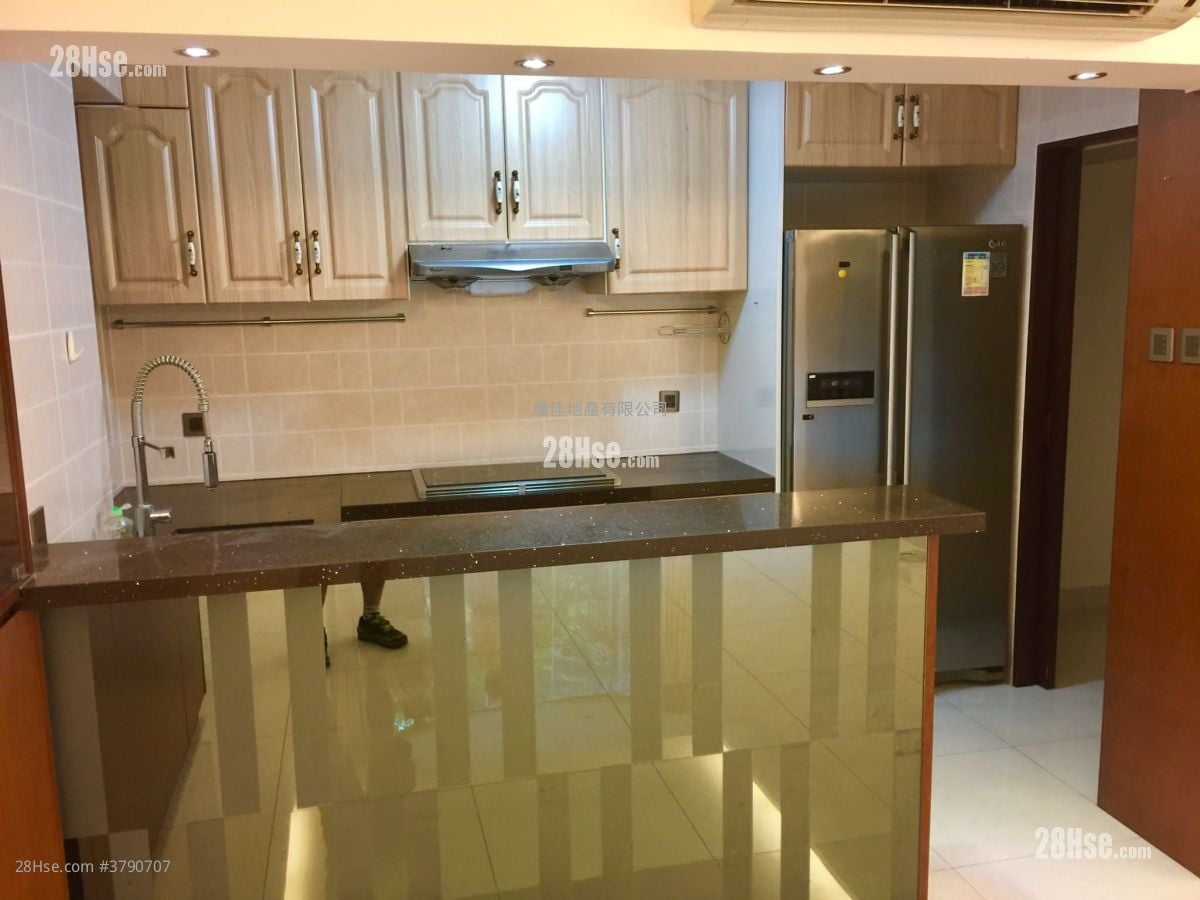 雅士花园 售盘 3 房 , 2 浴室 870 平方尺