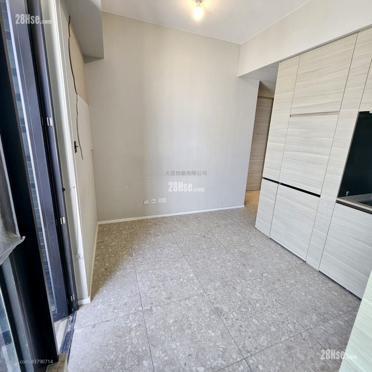 Artisan Garden Sell 1 Bedroom , 1 Bathroom 303 ft²