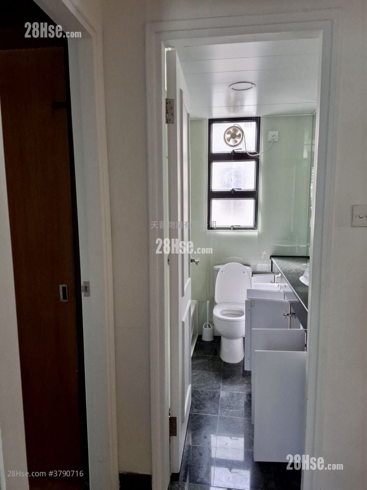 Jubilant Place Sell 2 Bedrooms , 1 Bathroom 566 ft²