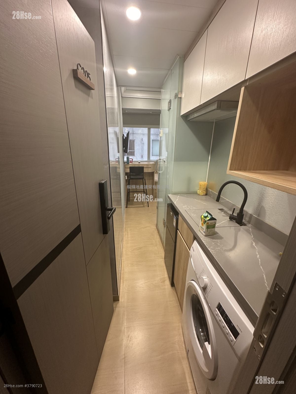 Pak Lok Building Rental Studio , 1 Bathroom 150 ft²