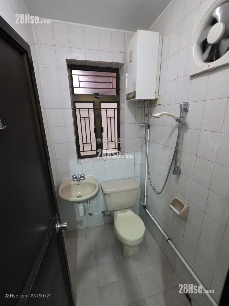 村屋 租盘 1 房 , 1 浴室 350 平方尺