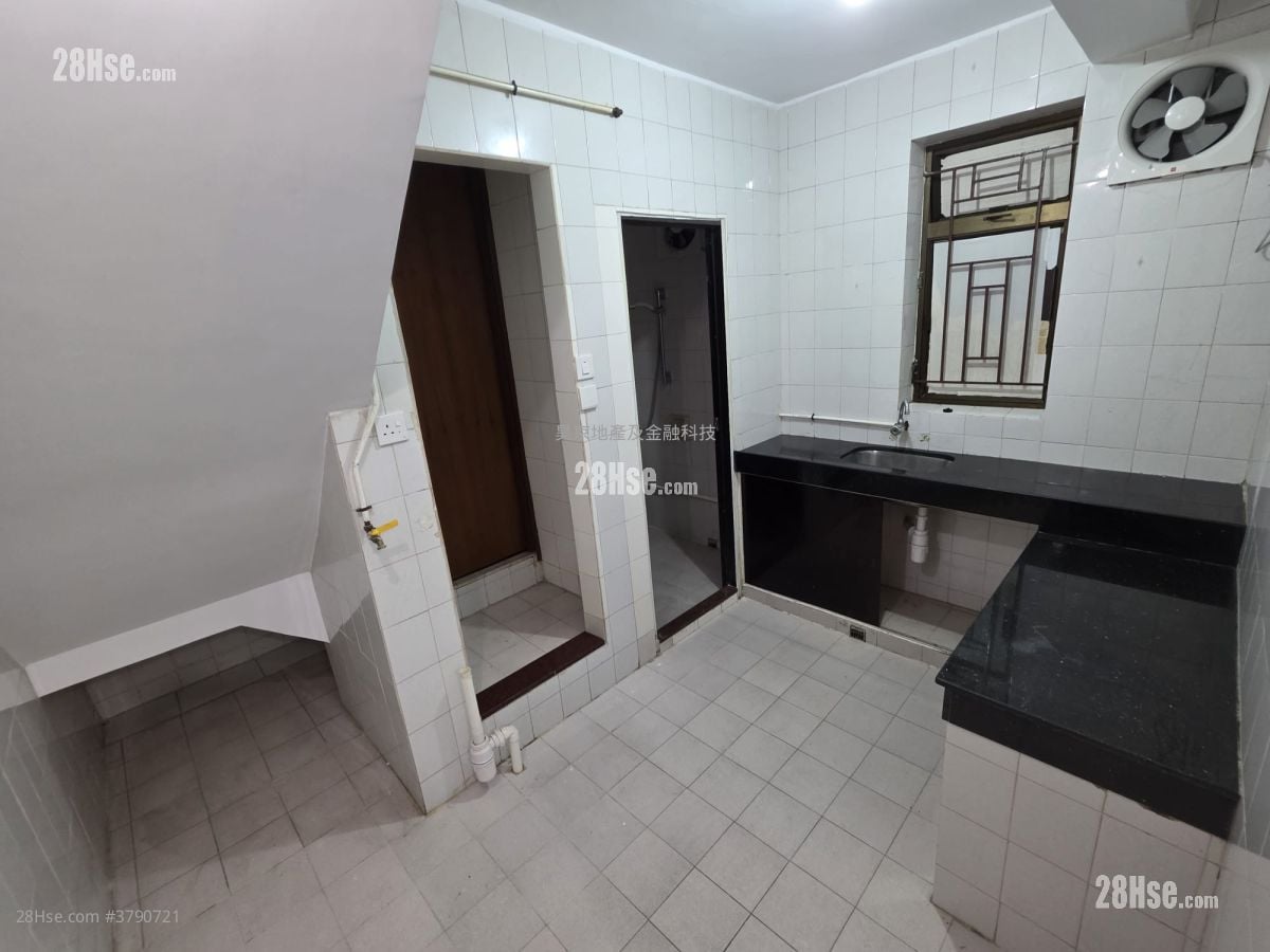 村屋 租盘 1 房 , 1 浴室 350 平方尺