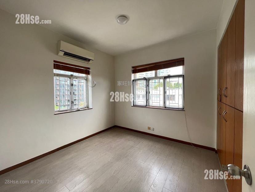 华美阁 售盘 3 房 , 2 浴室 733 平方尺