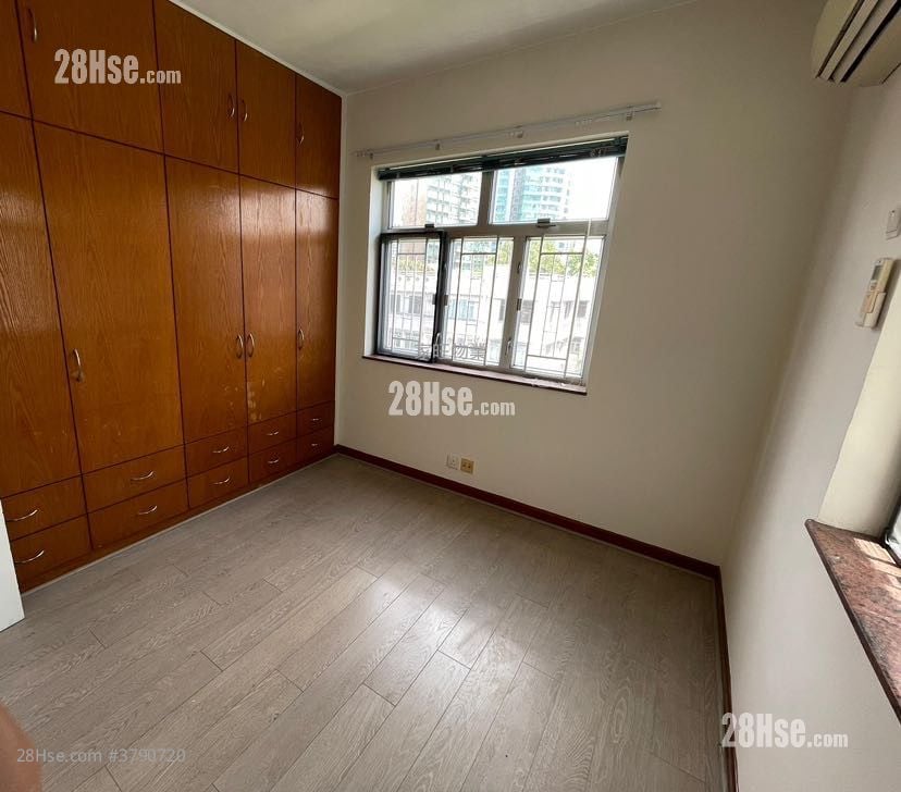 华美阁 售盘 3 房 , 2 浴室 733 平方尺