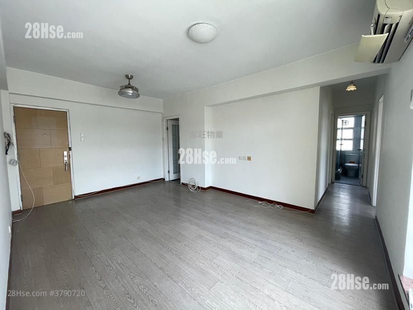 华美阁 售盘 3 房 , 2 浴室 733 平方尺