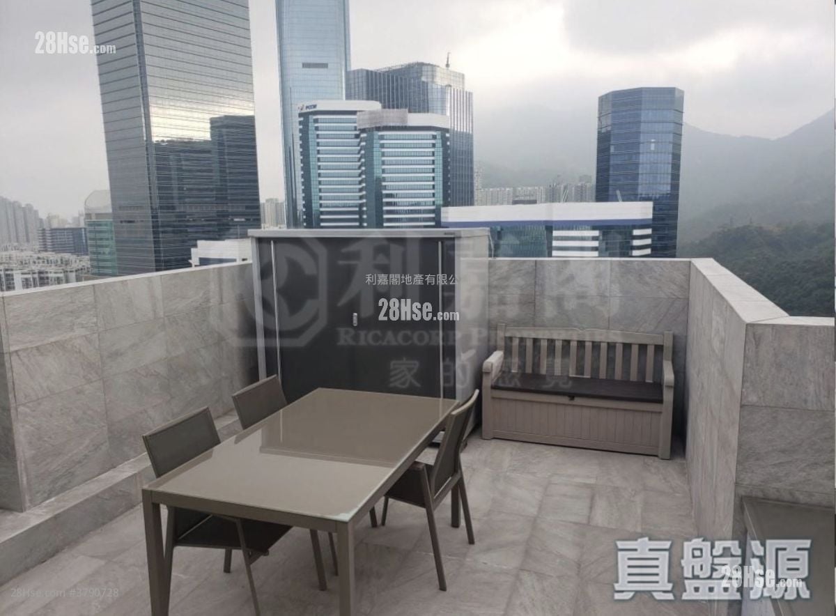 御皇台 售盘 4 房 1,429 平方尺