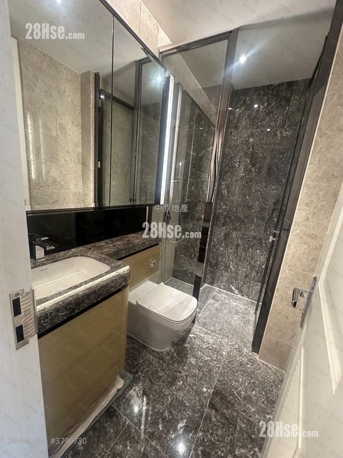 Eden Manor Rental 4 Bedrooms , 3 Bathrooms 1,314 ft²