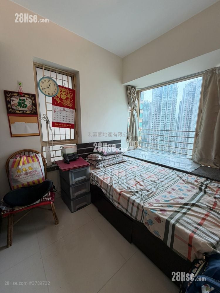 新宝城 售盘 2 房 377 平方尺