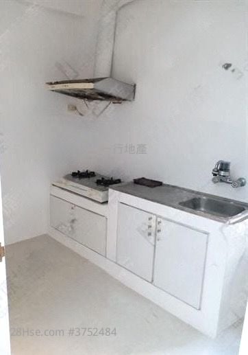 Yee On Building Rental 2 Bedrooms , 1 Bathroom 555 ft²