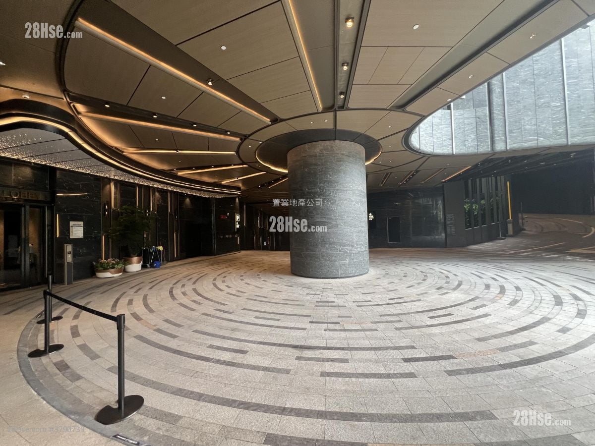 Cullinan Sky Rental 2 Bedrooms , 1 Bathroom 477 ft²