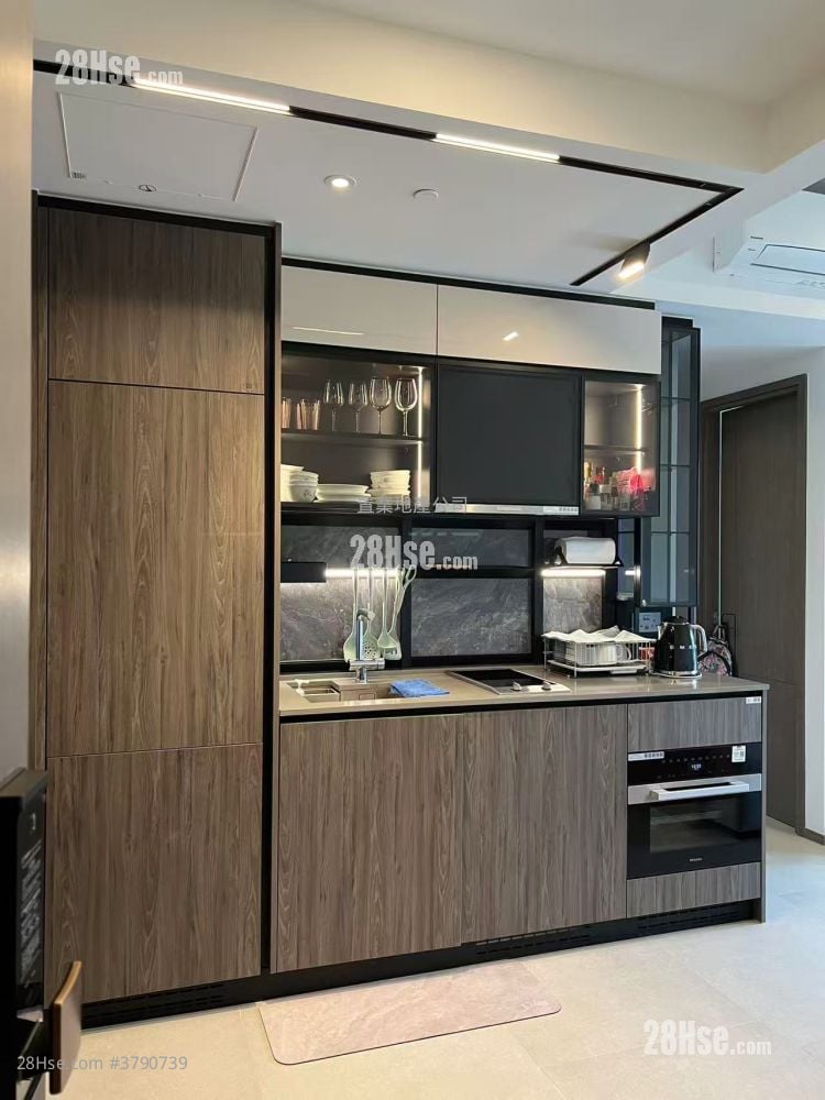 Cullinan Sky Rental 2 Bedrooms , 1 Bathroom 477 ft²