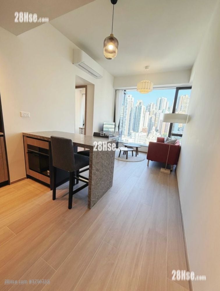 The Hilltop Rental 2 Bedrooms , 1 Bathroom 475 ft²