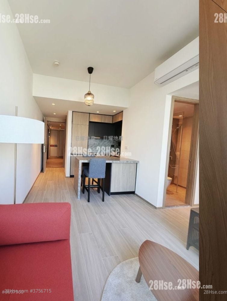 The Hilltop Rental 2 Bedrooms , 1 Bathroom 475 ft²