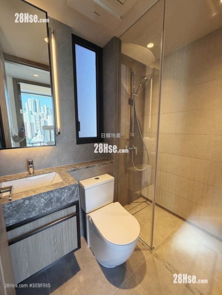 The Hilltop Rental 2 Bedrooms , 1 Bathroom 475 ft²