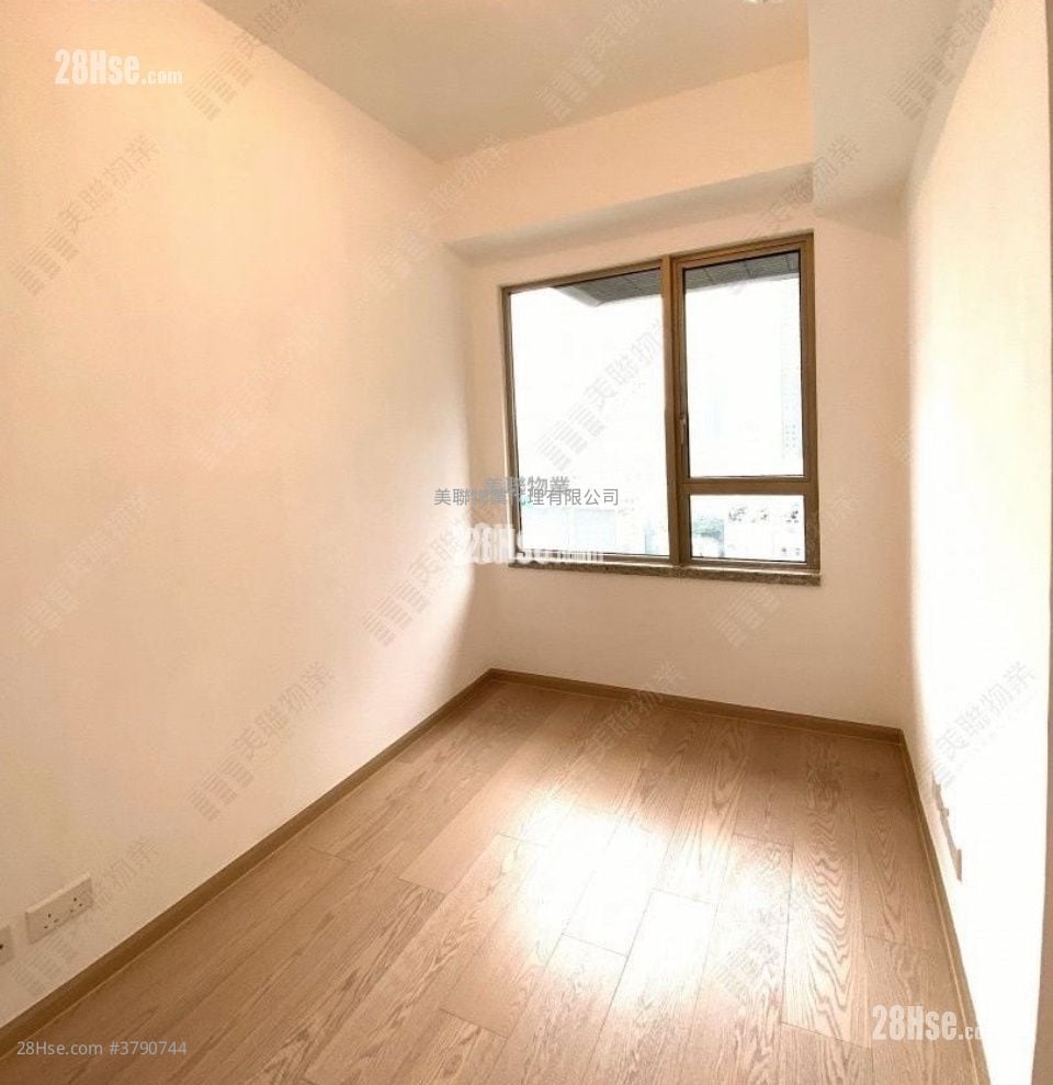 Seaside Sonata Sell 2 Bedrooms 505 ft²