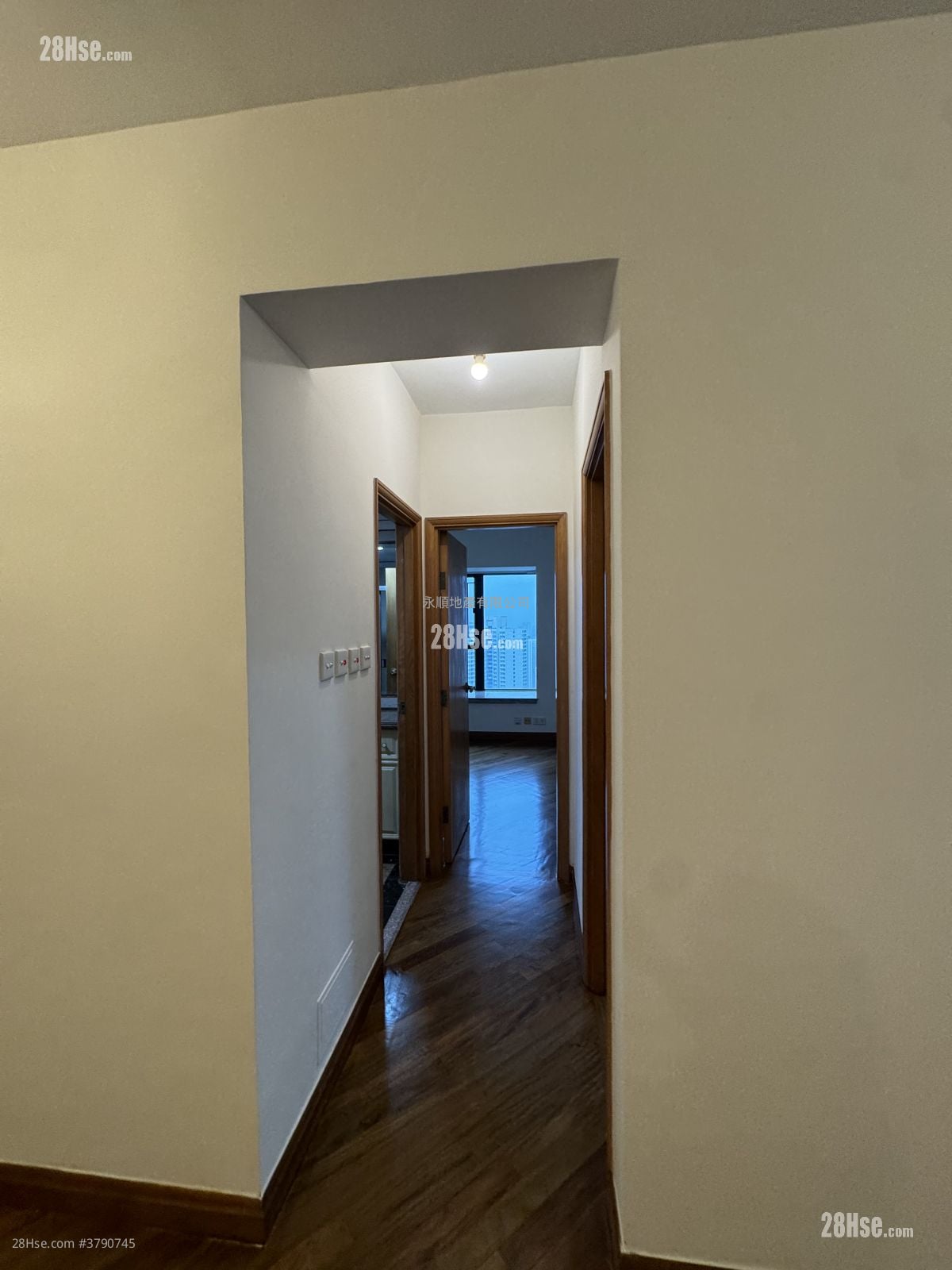 Scenic View Rental 2 Bedrooms , 1 Bathroom 464 ft²