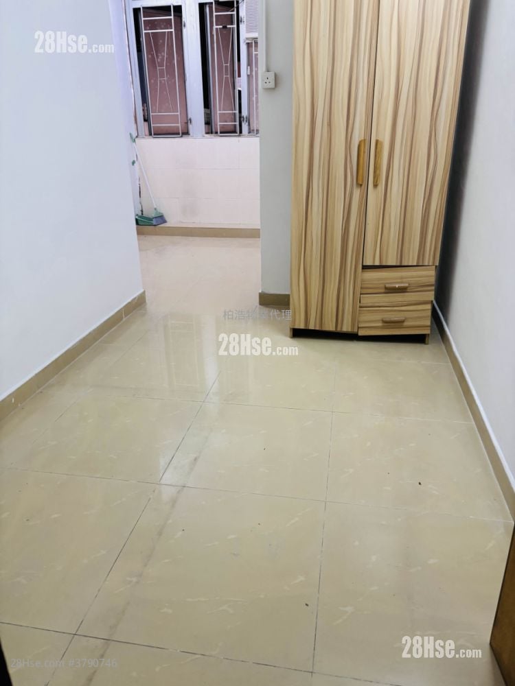 Chinese Mansion Rental Studio 180 ft²