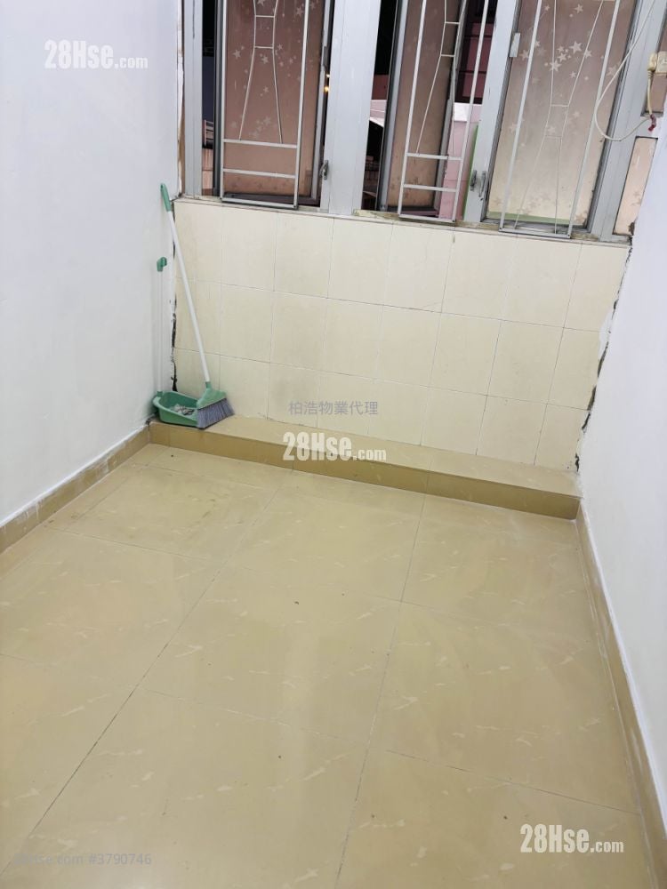 Chinese Mansion Rental Studio 180 ft²