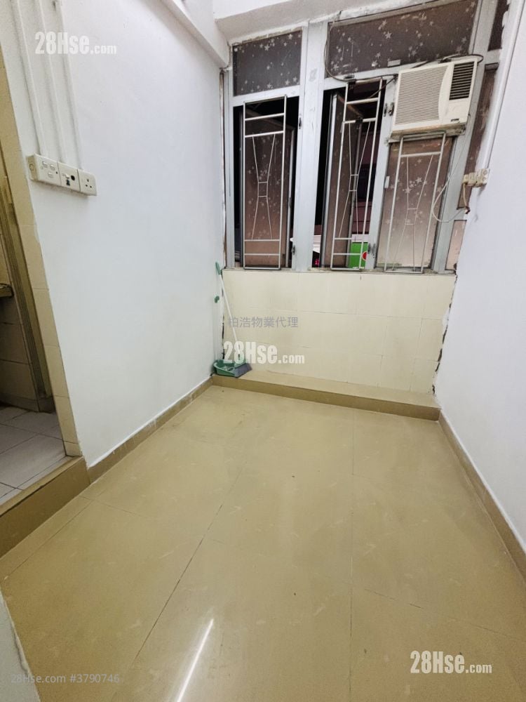 Chinese Mansion Rental Studio 180 ft²
