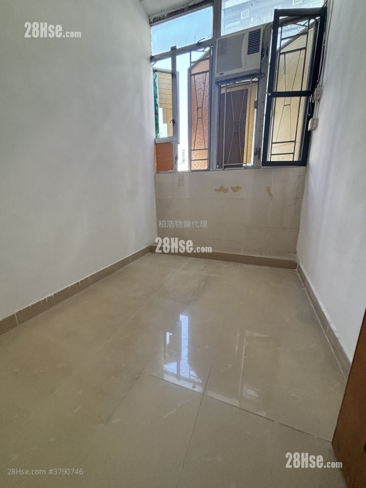 Chinese Mansion Rental Studio 180 ft²