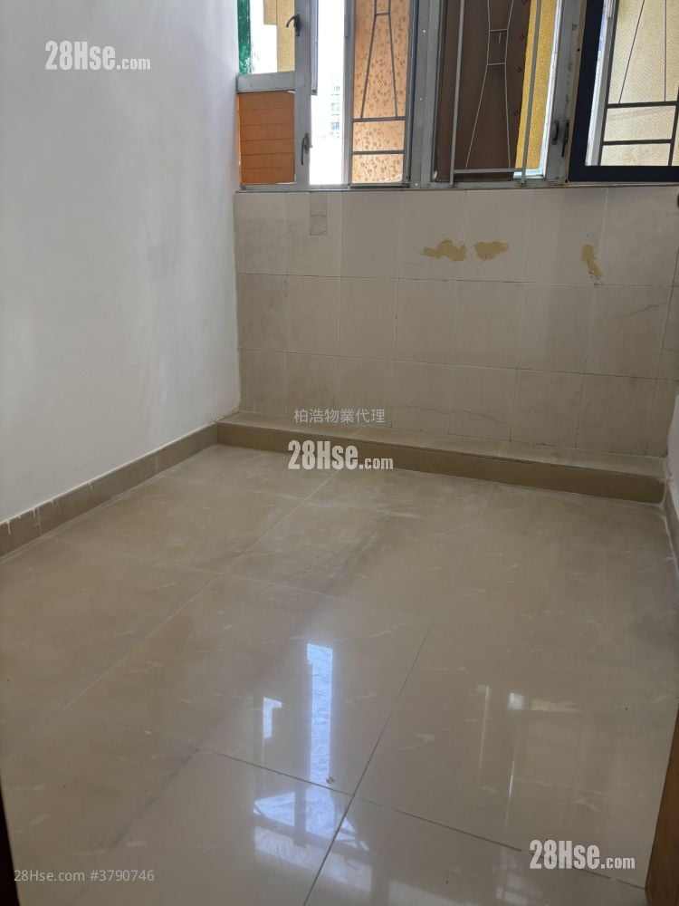 Chinese Mansion Rental Studio 180 ft²